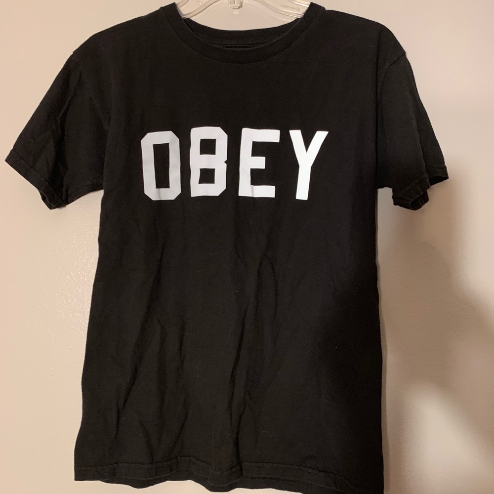 Obey t-shirt